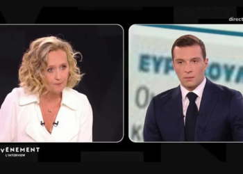 Caroline Roux rabroue Jordan Bardella non sans mal : “Ce n’était pas ma question”