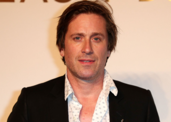 Thomas Dutronc : quelques jours après la mort de sa mère, le chanteur envisage de changer de vie