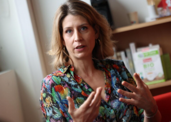 « Si tu as besoin de… » : Guillaume Meurice envoie un tacle bien senti à Adèle Van Reeth, la directrice de France Inter