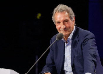 « Je souris… » : Jean-Jacques Bourdin réagit au départ de Marc-Olivier Fogiel de BFMTV