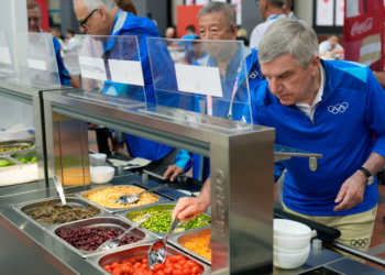 JO 2024: pas assez de nourriture à la cantine du village olympique, des aliments rationnés