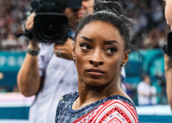 JO 2024 : après son sacre en équipe, Simone Biles poste un tacle surprenant qui fait énormément réagir les internautes