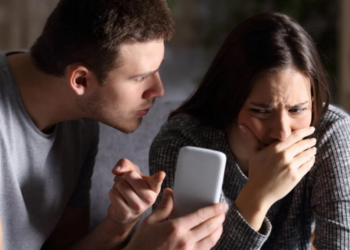Voici les signes qui prouvent que votre partenaire est infidèle
