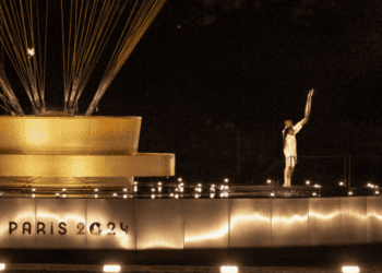 Cérémonie de clôture des JO 2024 : découvrez les premiers noms des artistes qui seront présents au Stade de France 18 Cérémonie de clôture des JO 2024 : découvrez les premiers noms des artistes qui seront présents au Stade de France Cérémonie de clôture des JO 2024 : découvrez les premiers noms des artistes qui seront présents au Stade de France