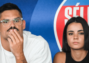 « Elle est devenue indispensable dans ma vie » : Florent Manaudou fait de rares confidences sur son couple avec Lola Dumenil 14 « Elle est devenue indispensable dans ma vie » : Florent Manaudou fait de rares confidences sur son couple avec Lola Dumenil « Elle est devenue indispensable dans ma vie » : Florent Manaudou fait de rares confidences sur son couple avec Lola Dumenil