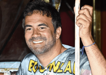 Alex Goude métamorphosé avec 15 kilos en moins : qu’est-ce que le régime de "l’homme des cavernes" ? 5 Alex Goude métamorphosé avec 15 kilos en moins : qu’est-ce que le régime de "l’homme des cavernes" ? Alex Goude métamorphosé avec 15 kilos en moins : qu’est-ce que le régime de « l’homme des cavernes » ?