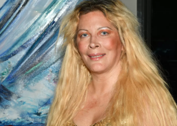 « Depuis plus d&rsquo;un mois… » : Loana portée disparue, un ami proche lance un appel à l&rsquo;aide sur Instagram