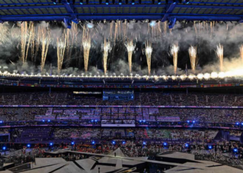 Cérémonie de clôture des JO 2024 : cet incident survenu pendant la soirée est passé (presque) inaperçu