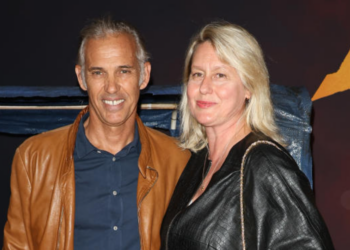 Luana Belmondo : après son divorce, elle se dévoile avec un large sourire et son compagnon dans les bras 1 Luana Belmondo : après son divorce, elle se dévoile avec un large sourire et son compagnon dans les bras Luana Belmondo : après son divorce, elle se dévoile avec un large sourire et son compagnon dans les bras