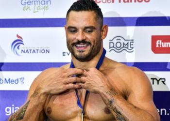 « C&rsquo;est rare que je fasse ça » : très ému, Florent Manaudou revient sur sa participation aux Jeux olympiques 2024