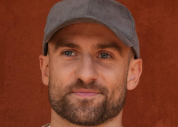 « Mon amour » : une publication Instagram de François Alu enflamme la Toile 4 « Mon amour » : une publication Instagram de François Alu enflamme la Toile « Mon amour » : une publication Instagram de François Alu enflamme la Toile