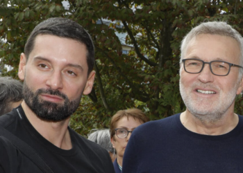 Les Traîtres : Hugo Manos démasque déjà Laurent Ruquier, les internautes épatés (ZAPTV)