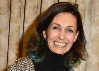 “Il m&rsquo;a sortie de mon burn out » : Adeline Blondieau se livre sur le soutien indéfectible qu&rsquo;elle a reçu d&rsquo;Alain Delon