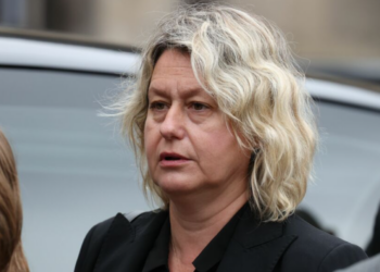 "Une destructrice" : en roue libre, Luana Belmondo sort l’artillerie lourde contre la compagne de son ex Paul 14 "Une destructrice" : en roue libre, Luana Belmondo sort l’artillerie lourde contre la compagne de son ex Paul « Le secret pour garder un mari » : Luana Belmondo taclée pour sa photo en maillot de bain, elle réplique