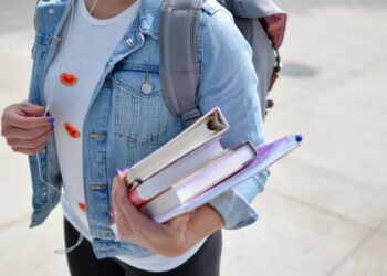 Des fournitures scolaires gratuites pour la rentrée 2024 ? Certaines villes se mobilisent !