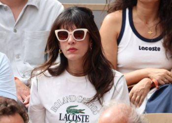 « Beaucoup le prenaient pour… » : Nolwenn Leroy a eu des liens avec l’abbé Pierre et s’exprime sur le scandale