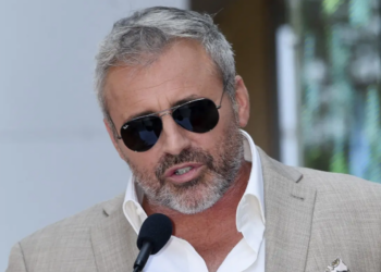 Matt LeBlanc méconnaissable : l'acteur refait surface après une très longue absence 4 Matt LeBlanc méconnaissable : l'acteur refait surface après une très longue absence Matt LeBlanc méconnaissable : l’acteur refait surface après une très longue absence