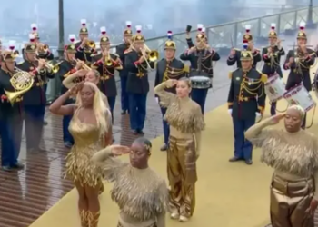 « Il n’a jamais été question… » : Une vérité sur la prestation d’Aya Nakamura avec la Garde Républicaine aux JO rétablie