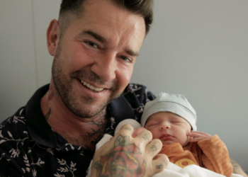 Mathieu (L’amour est dans le pré) : ce détail physique de son fils Ezio qui suscite de vives inquiétudes