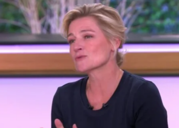 “C'est interdit !” : Anne-Elisabeth Lemoine catastrophée par le geste d’une célèbre actrice dans C à vous 18 “C'est interdit !” : Anne-Elisabeth Lemoine catastrophée par le geste d’une célèbre actrice dans C à vous “C’est interdit !” : Anne-Elisabeth Lemoine catastrophée par le geste d’une célèbre actrice dans C à vous