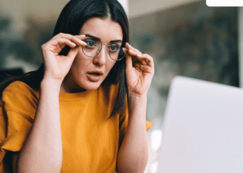 CAF : une mère de famille se retrouve avec un trop-perçu de 8 400 € en raison d’un oubli 8 CAF : une mère de famille se retrouve avec un trop-perçu de 8 400 € en raison d’un oubli CAF : une mère de famille se retrouve avec un trop-perçu de 8 400 € en raison d’un oubli