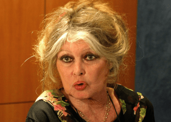 "J'en ai marre !" : Brigitte Bardot évoque son "ras-le-bol" au sujet d'un événement bien particulier 16 "J'en ai marre !" : Brigitte Bardot évoque son "ras-le-bol" au sujet d'un événement bien particulier « J’en ai marre ! » : Brigitte Bardot évoque son « ras-le-bol » au sujet d’un événement bien particulier