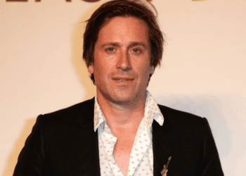 Thomas Dutronc : ses confidences sur la triste raison de sa prise de poids 12 Thomas Dutronc : ses confidences sur la triste raison de sa prise de poids Thomas Dutronc : ses confidences sur la triste raison de sa prise de poids