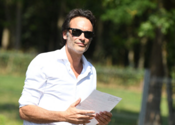 Anthony Delon de retour à Douchy une semaine après les obsèques d'Alain Delon, il partage de touchantes images 10 Anthony Delon de retour à Douchy une semaine après les obsèques d'Alain Delon, il partage de touchantes images Anthony Delon de retour à Douchy une semaine après les obsèques d’Alain Delon, il partage de touchantes images