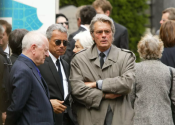 « Il restera toujours l'enfant mal-aimé » : Jean-Marie Périer publie un texte bouleversant en hommage à Alain Delon 8 « Il restera toujours l'enfant mal-aimé » : Jean-Marie Périer publie un texte bouleversant en hommage à Alain Delon « Il restera toujours l’enfant mal-aimé » : Jean-Marie Périer publie un texte bouleversant en hommage à Alain Delon