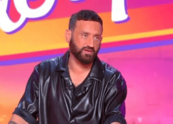 “15 millions !” : Cyril Hanouna balance la fortune d’un chroniqueur de TPMP, on entend une mouche voler 2 “15 millions !” : Cyril Hanouna balance la fortune d’un chroniqueur de TPMP, on entend une mouche voler “15 millions !” : Cyril Hanouna balance la fortune d’un chroniqueur de TPMP, on entend une mouche voler