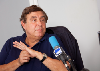 Jean-Pierre Foucault : "Même la plaque…", ce document crucial sur la mort de son père qu’il a fini par récupérer 9 Jean-Pierre Foucault : "Même la plaque…", ce document crucial sur la mort de son père qu’il a fini par récupérer Jean-Pierre Foucault : « Même la plaque… », ce document crucial sur la mort de son père qu’il a fini par récupérer