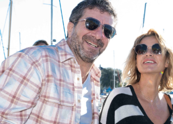 Ingrid Chauvin mariée : une vidéo de la cérémonie dévoilée, elle rayonne près de Philippe Warrin 12 Ingrid Chauvin mariée : une vidéo de la cérémonie dévoilée, elle rayonne près de Philippe Warrin Ingrid Chauvin mariée : une vidéo de la cérémonie dévoilée, elle rayonne près de Philippe Warrin