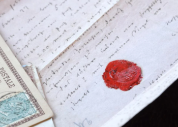 Après la mort de sa femme, il découvre un lourd secret en lisant une lettre qu'elle lui avait cachée pendant 50 ans 5 Après la mort de sa femme, il découvre un lourd secret en lisant une lettre qu'elle lui avait cachée pendant 50 ans Après la mort de sa femme, il découvre un lourd secret en lisant une lettre qu’elle lui avait cachée pendant 50 ans