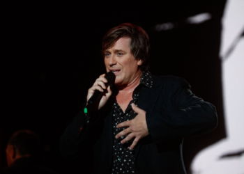 « Indécent, impudique » : Thomas Dutronc ne garde pas un très bon souvenir des obsèques de Françoise Hardy