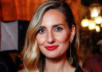 Marie Portolano maman : l’animatrice a accouché de son troisième enfant avec Grégoire Ludig et dévoile un cliché original