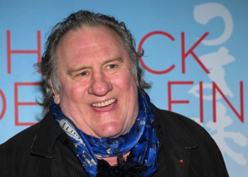 Affaire Gérard Depardieu : “femme complice…”, cette douloureuse remarque du fils d’une victime présumée 9 Affaire Gérard Depardieu : “femme complice…”, cette douloureuse remarque du fils d’une victime présumée Affaire Gérard Depardieu : “femme complice…”, cette douloureuse remarque du fils d’une victime présumée