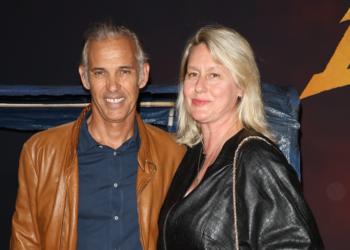 Luana Belmondo : en pleine guerre d’héritage, elle envoie un nouveau taquet à Paul et il est tranchant 7 Luana Belmondo : en pleine guerre d’héritage, elle envoie un nouveau taquet à Paul et il est tranchant Luana Belmondo : en pleine guerre d’héritage, elle envoie un nouveau taquet à Paul et il est tranchant