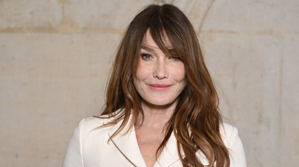 Capture decran 2024 10 25 121533 Carla Bruni