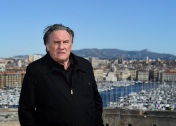 Gérard Depardieu : premier coup de théâtre à l’ouverture du procès 9 Gérard Depardieu : premier coup de théâtre à l’ouverture du procès Gérard Depardieu : premier coup de théâtre à l’ouverture du procès