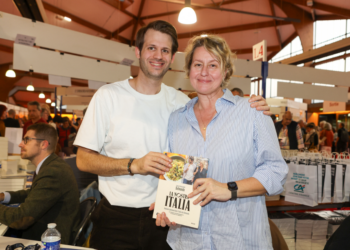 Luana Belmondo : après l’annonce de son divorce, elle s’éclate en boîte avec son fils 17 Luana Belmondo : après l’annonce de son divorce, elle s’éclate en boîte avec son fils Luana Belmondo : après l’annonce de son divorce, elle s’éclate en boîte avec son fils