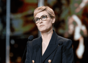 Judith Godrèche : “quelqu’un pour surveiller…”, coup de tonnerre après ses accusations contre Jacques Doillon 5 Judith Godrèche : “quelqu’un pour surveiller…”, coup de tonnerre après ses accusations contre Jacques Doillon Judith Godrèche : “quelqu’un pour surveiller…”, coup de tonnerre après ses accusations contre Jacques Doillon