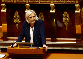 Le RN votera la censure contre le gouvernement « si le pouvoir d’achat des Français est amputé » par le budget, menace Marine Le Pen