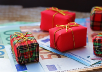 Prime de Noël 2024 : date, montant et démarches pour recevoir cette aide de fin d’année !