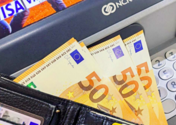 Vider son compte courant avant la fin du mois : l’astuce incontournable pour optimiser votre budget 10 Vider son compte courant avant la fin du mois : l’astuce incontournable pour optimiser votre budget Vider son compte courant avant la fin du mois : l’astuce incontournable pour optimiser votre budget