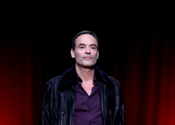 “J’ai peur…” : Anthony Delon bafouille au sujet de #MeToo, il tente désespérément de se rattraper en vain 5 “J’ai peur…” : Anthony Delon bafouille au sujet de #MeToo, il tente désespérément de se rattraper en vain “J’ai peur…” : Anthony Delon bafouille au sujet de #MeToo, il tente désespérément de se rattraper en vain