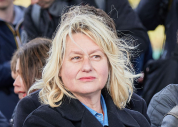 Luana Belmondo “fatiguée de partout” : ses touchantes confidences face à une “situation privée très désagréable” 2 Luana Belmondo “fatiguée de partout” : ses touchantes confidences face à une “situation privée très désagréable” Luana Belmondo “fatiguée de partout” : ses touchantes confidences face à une “situation privée très désagréable”