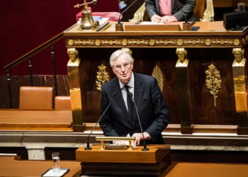 Budget 2025 : Michel Barnier déclenche l’article 49.3, le RN votera bien la motion de censure de la gauche… 8 Budget 2025 : Michel Barnier déclenche l’article 49.3, le RN votera bien la motion de censure de la gauche… Budget 2025 : Michel Barnier déclenche l’article 49.3, le RN votera bien la motion de censure de la gauche…