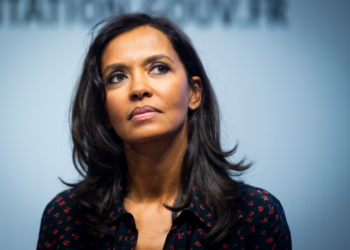 “Qui crèvent de faim !” : Karine Le Marchand fête la fin de L’Amour est dans le pré avec un message au vitriol 1 “Qui crèvent de faim !” : Karine Le Marchand fête la fin de L’Amour est dans le pré avec un message au vitriol “Qui crèvent de faim !” : Karine Le Marchand fête la fin de L’Amour est dans le pré avec un message au vitriol