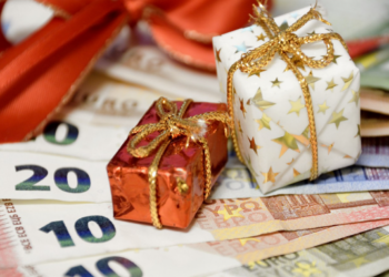 Fin d’année 2024 : quelles aides comme la prime de Noël ou le chèque énergie pouvez-vous recevoir ?