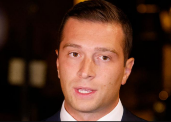 « Activité inhabituelle »: pourquoi Amazon bloque certaines notes du livre de Jordan Bardella